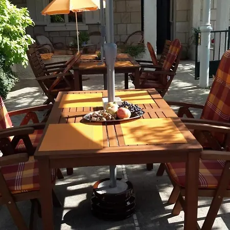 Dom wakacyjny House With Garden - On The Dubrovnik Coast